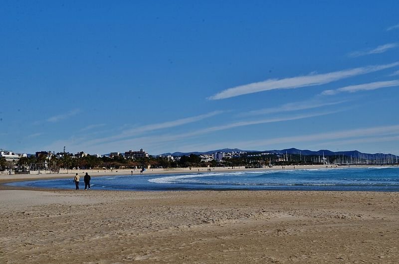 Playa S'Adarró en Vilanova i la Geltrú