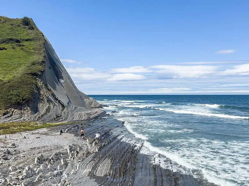 Playa Sakoneta en Deba, Guipúzcoa — foto 4 de 10