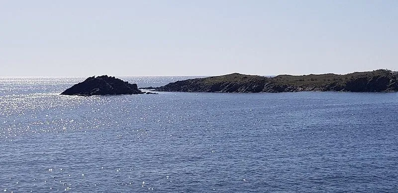 Playa de s'Alqueria Petita en Cadaqués, Gerona — foto 2 de 7