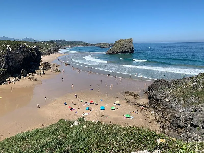 Playa de San Martín en Llanes, Asturias — foto 3 de 5