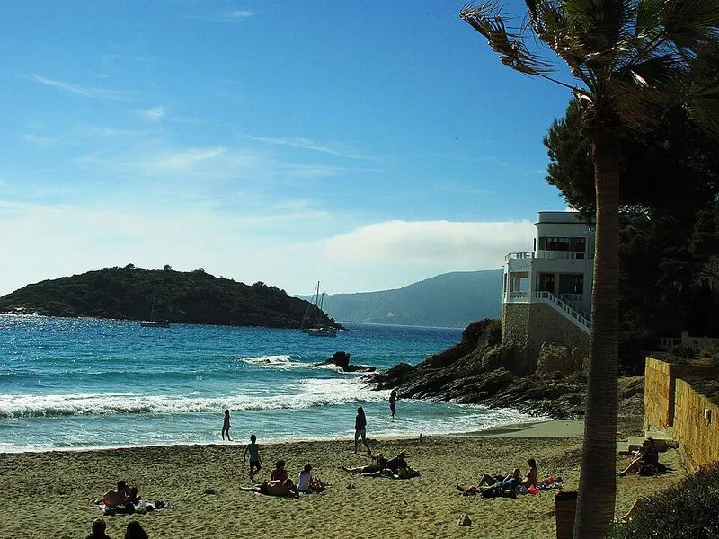 Playa Sant Elm en Andratx, Islas Baleares — foto 10 de 13