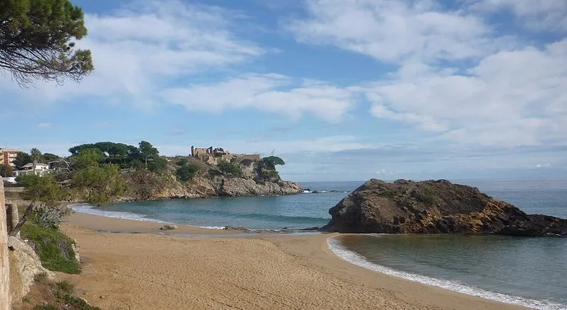 Playa Sant Esteve de la Fosca en Palamós, Gerona — foto 7 de 8