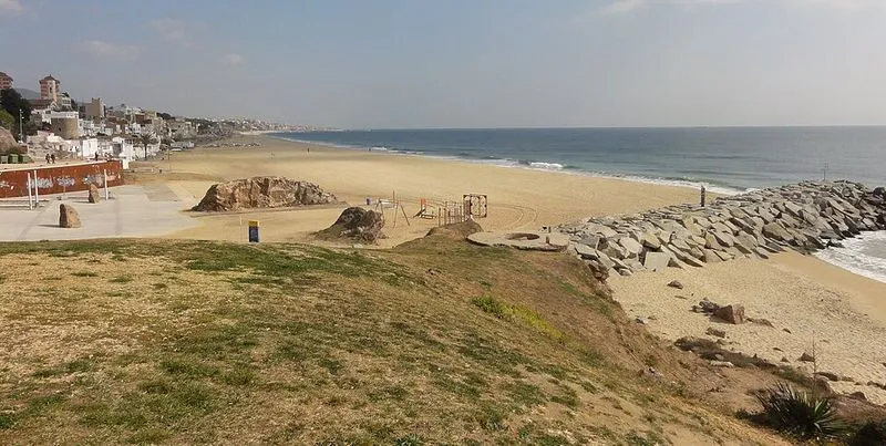 Playa Sant Joan en Montgat, Barcelona — foto 6 de 9