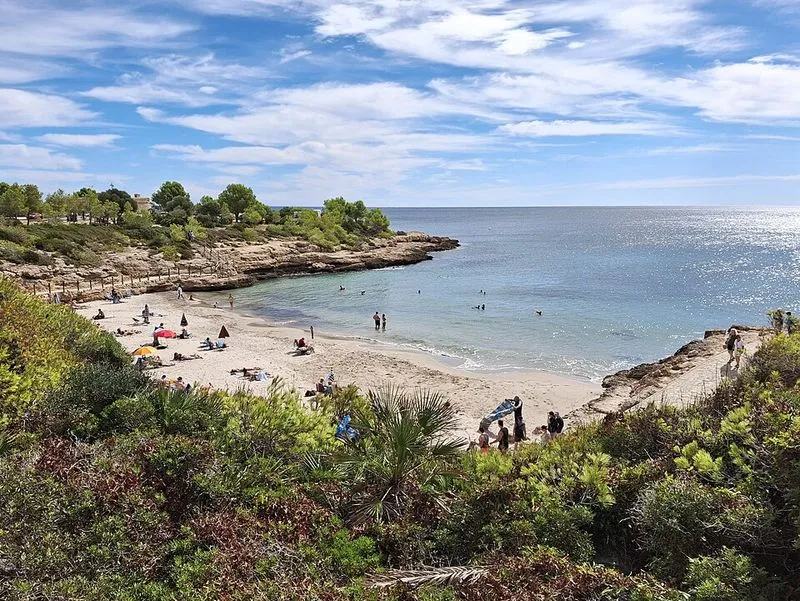 Playa de Sant Jordi en L'Ametlla de Mar