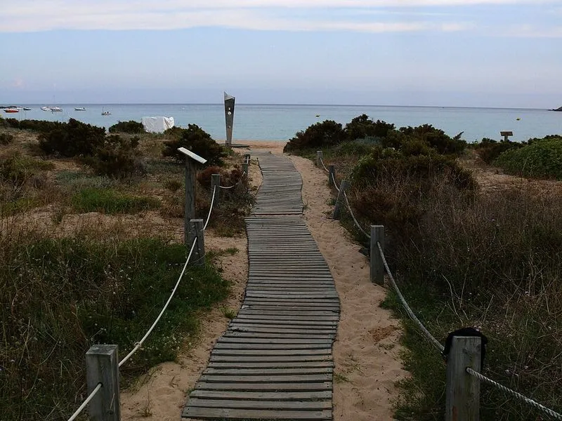 Playa Sant Pol en Sant Feliu de Guíxols, Gerona — foto 9 de 9