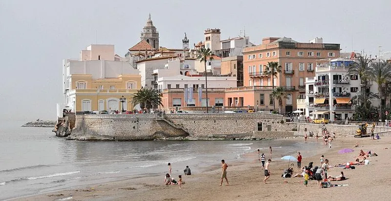 Playa de Sant Sebastià en Sitges, Barcelona — foto 2 de 8