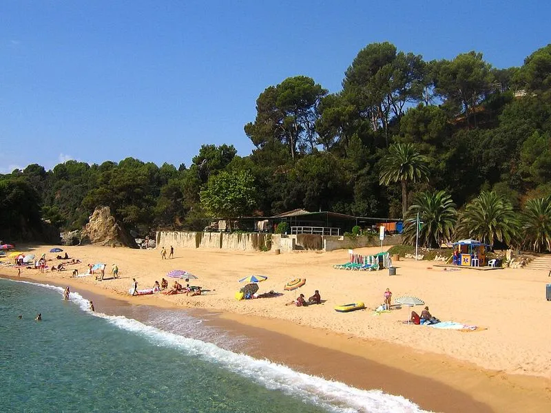 Playa de Santa Cristina en Lloret de Mar, Gerona — foto 3 de 10