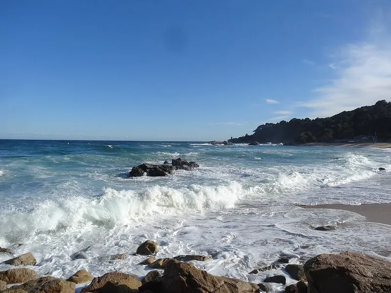 Playa de Santa Cristina en Lloret de Mar, Gerona — foto 9 de 10