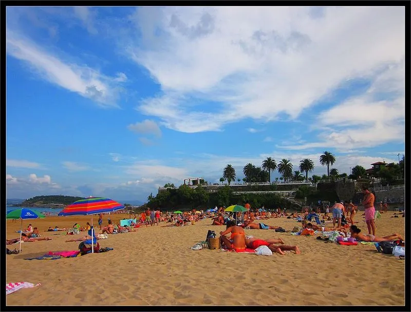 Playa de Sardinero I en Santander, Cantabria — foto 6 de 14