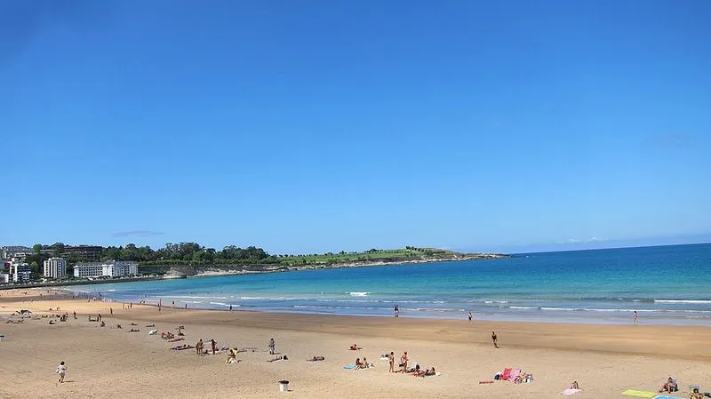 Playa de Sardinero II en Santander, Cantabria — foto 3 de 9