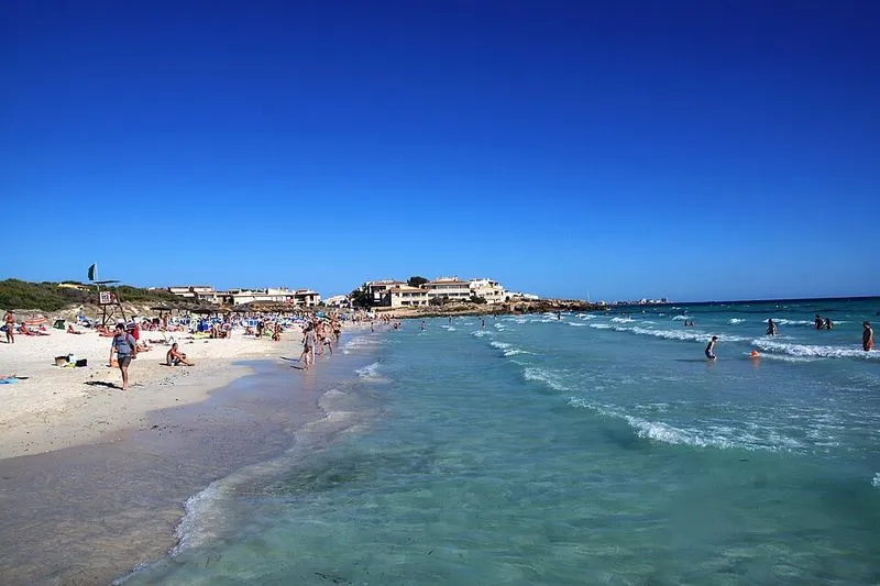 Playa de s'Arenal de Sa Rápita en Campos, Islas Baleares — foto 10 de 10