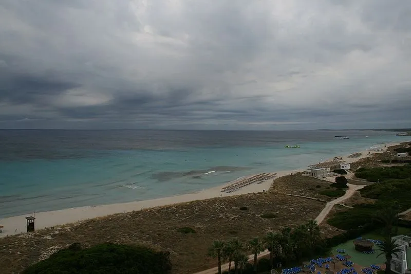 Playa Son Bou en Alaior, Islas Baleares — foto 9 de 9