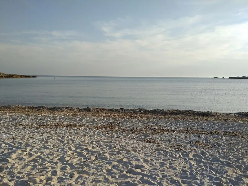 Playa Son Saura en Ciutadella de Menorca, Islas Baleares — foto 10 de 10