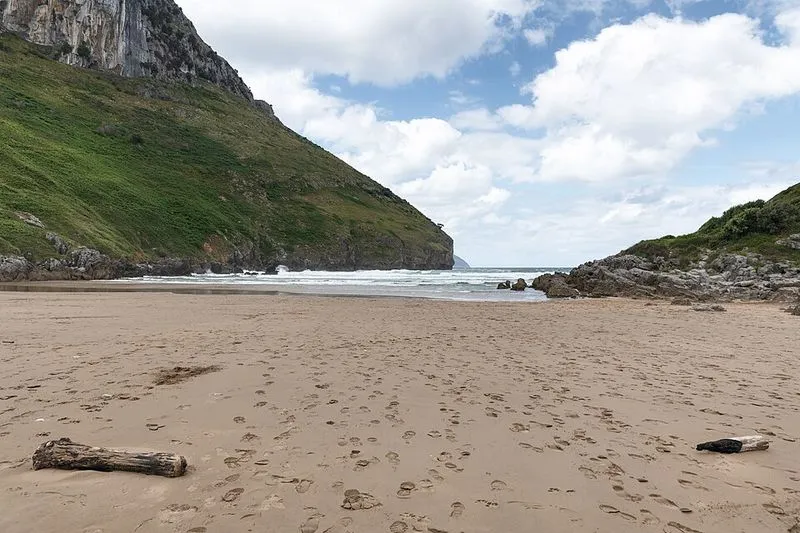 Playa Sonabia en Liendo, Cantabria — foto 5 de 5