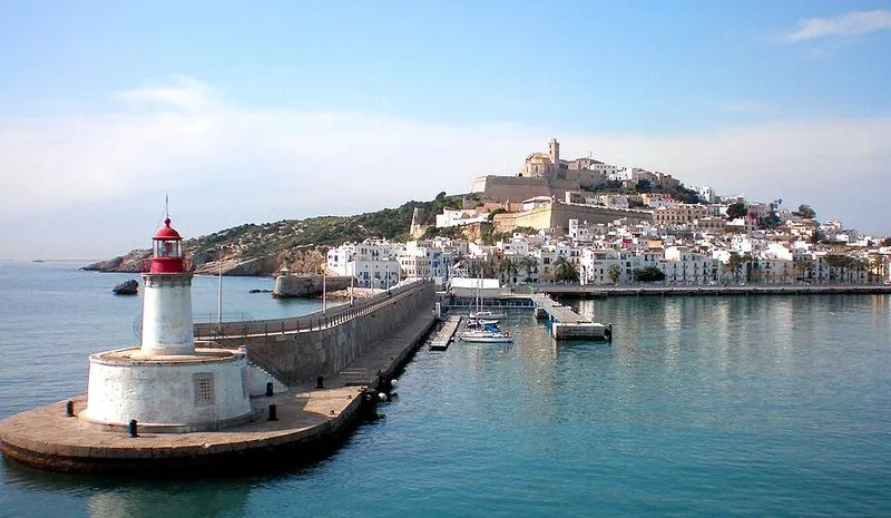 Playa de Talamanca en Eivissa, Islas Baleares — foto 6 de 9