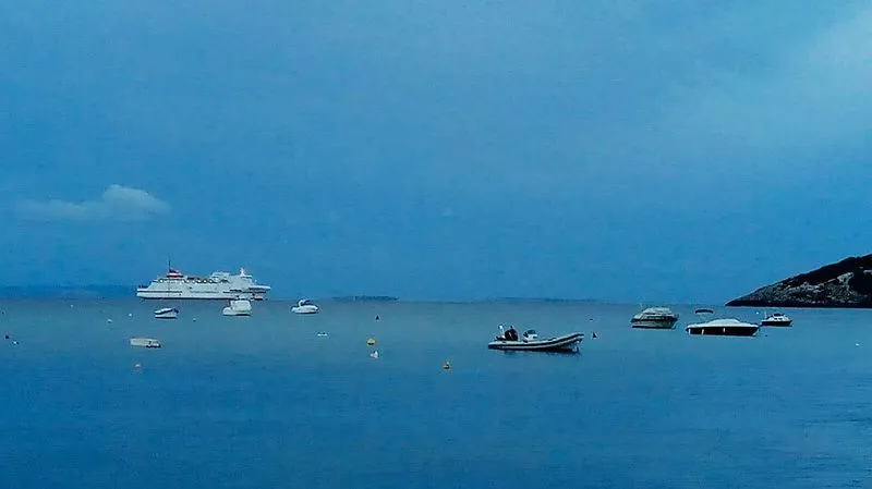 Playa de Talamanca en Eivissa, Islas Baleares — foto 7 de 9