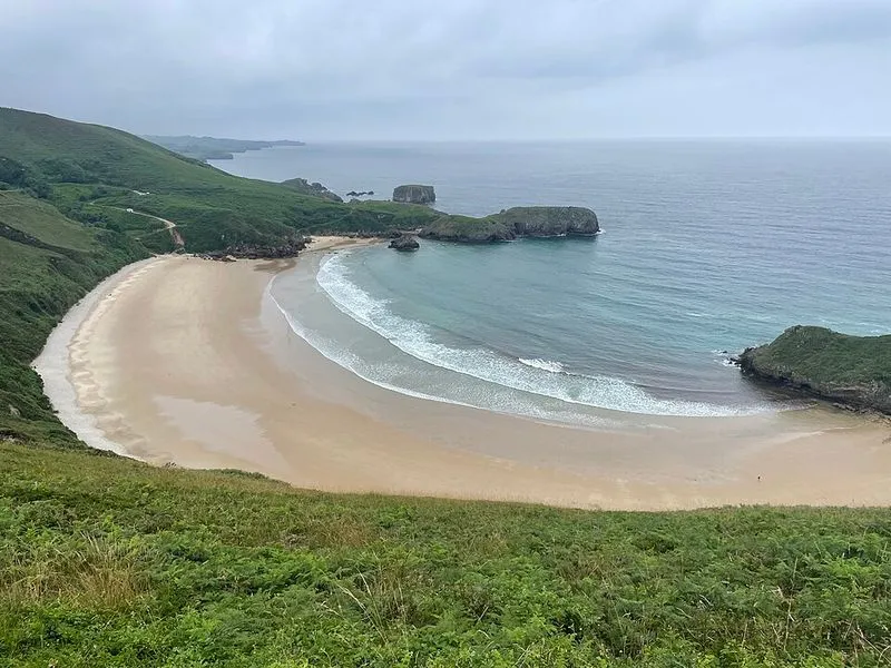 Playa Toranda en Llanes, Asturias — foto 4 de 5