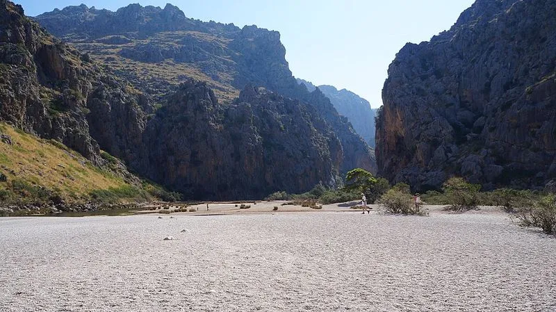 Playa de Torrent de Pareis en Escorca, Islas Baleares — foto 2 de 12