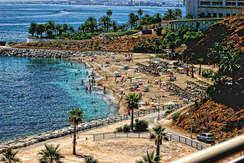 Playa Torrevigía en Benalmádena, Málaga — foto 2 de 3