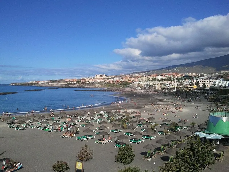 Playa de Torviscas en Adeje, Santa Cruz de Tenerife — foto 4 de 5