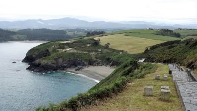 Playa de Arnelles en Coaña