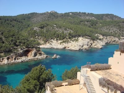 Caló d'Es Moltons en Sant Joan de Labritja