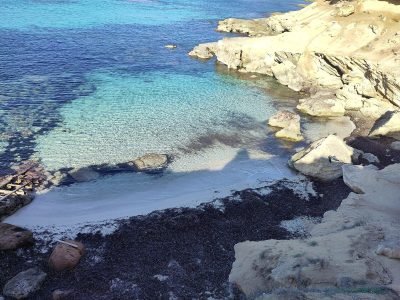 Caló d'Es Morts en Formentera