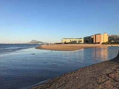 Playa del Río en La Oliva