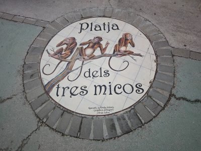 Playa de els Tres Micos en Caldes d'Estrac