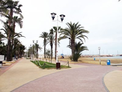 Playa de Medicalia en Puig de Santa Maria, el