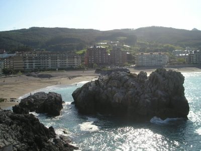 Playa de Ostende en Castro-Urdiales