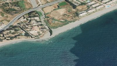 Vista aérea de Playa del Río Castor, Estepona
