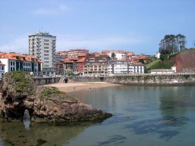 Playa de Rebolleres en Carreño