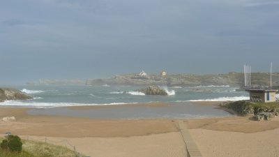 Playa de San Juan de la Canal en Santa Cruz de Bezana