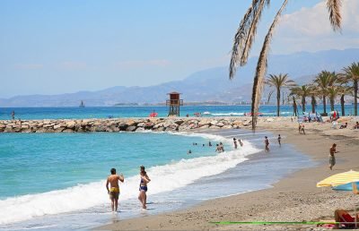 Playa de Torrenueva en Torrenueva Costa