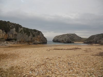Playa de Villanueva en Llanes
